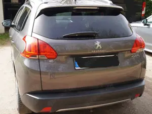 Peugeot 2008 2008 PureTech 110 Stop Bild 4