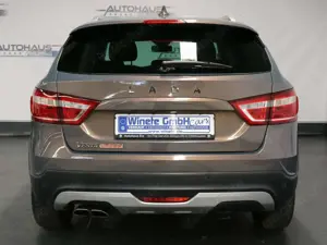 Lada Vesta Cross 1.6 *Automatik*KAMERA*PDC*SHZ*Klimaaut*u.v.m Bild 5