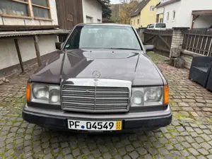 Mercedes-Benz E 260 Klimaautomat,Oldtimer,Tempomat Bild 3