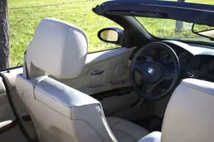 BMW 325 325i Cabrio Aut. Bild 4