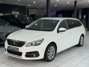 Peugeot 308 SW Allure*AUTOMATIK*KAMERA*NAVI*CARPLAY*8-FA