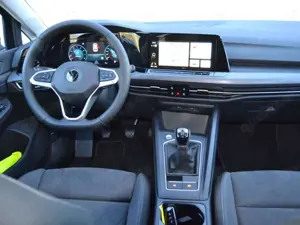 Volkswagen Golf VIII 1.5 Style AHK/LED/NAVI+RFK/17-ZOLL/BUSINESS- Bild 5