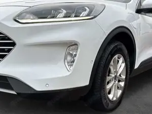 Ford Kuga 2.5 Duratec PHEV TITANIUM Bild 5