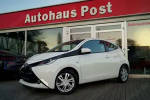 Toyota Others Aygo x-play Navi Kamera Klima Bluetooth