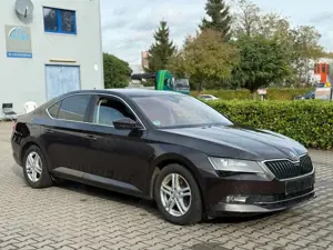 Skoda Superb Lim. Style Auto.*Navi *Vollleder *Hu Neu