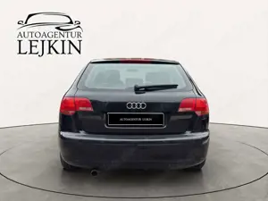 Audi A3 Sportback 1.6*TÜV NEU*2. HAND*ALU* Bild 3