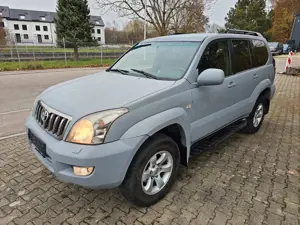 Toyota Land Cruiser 3.0 D-4D  Aut Leder Navi 8 Sitzer