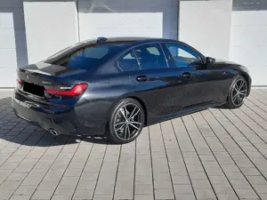 BMW 320 d Lim./3xM-Sport/LED/Kam/LiveC/DAB/19" Bild 5