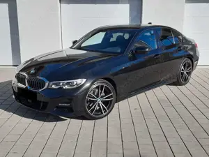 BMW 320 d Lim./3xM-Sport/LED/Kam/LiveC/DAB/19" Bild 2