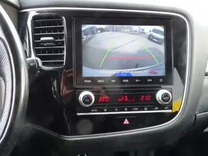 Mitsubishi Outlander PHEV Basis Spirit 4WD-Plug in Hybrid Bild 5