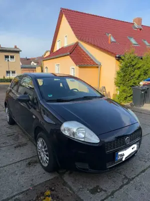 Fiat Grande Punto 1.2 8V Active 1. Hand 95.100 km Servicegepflegt