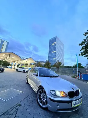 BMW 318 318i Edition Sport / 2 Jahre TÜV Bild 3