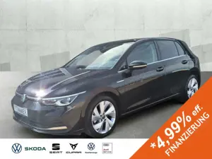 Volkswagen Golf VIII 1.5 TSI STYLE *LED *ACC *APP *NAVI *LM *SHZ
