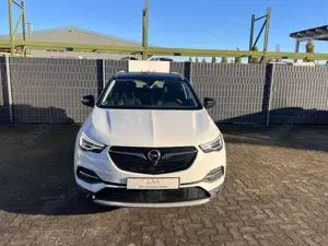 Opel Grandland X Ultimate Plugin-Hybrid Kamera Sitzbelüftung AHK