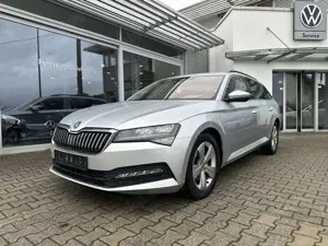 Skoda Superb Combi 2.0TDI DSG STYLE*VC*LED*NAVI*PDC*ALU