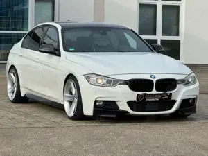 BMW 330 Bmw Lim. 330 d M-Paket Xenon SHZ TÜV/AU 10.2027