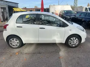 Toyota Yaris Yaris  5-Türer 1.0 VVT-i Bild 4