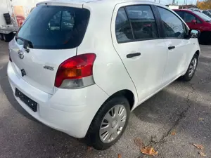 Toyota Yaris Yaris  5-Türer 1.0 VVT-i Bild 5