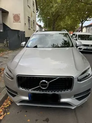 Volvo XC90 D5 AWD Geartronic Momentum