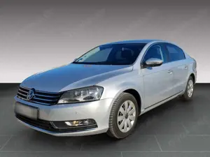 Volkswagen Passat BlueMotion 2.0 TDI / AHK