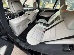 Mercedes-Benz E 200 T-Modell CGI BlueEfficiency Avantgarde Bild 5