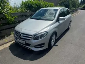 Mercedes-Benz B 200 Style  Teilleder  48000 km