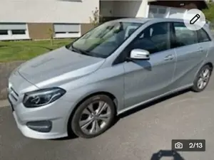 Mercedes-Benz B 200 Style  Teilleder  48000 km Bild 5