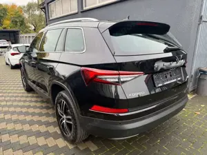 Skoda Kodiaq Style 4x4 Digi.T Navi Leder Matrix AHK Bild 3