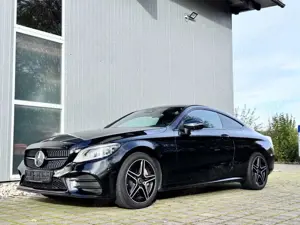 Mercedes-Benz C 300 Coupe  4Matic AMG Line Pano Standheizung