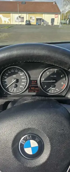 BMW X1 xDrive23d Bild 1