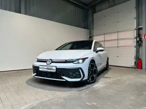 Volkswagen Golf VIII GTI Bild 3