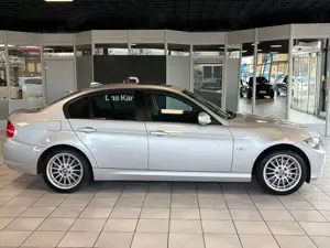 BMW 320 d Lim. · Automatik · Navi · Schiebedach · AHK Bild 2