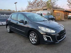 Peugeot 308 1.6 HDI Limousine Euro5 Active Tempomat Klimaautom Bild 3