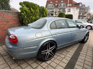 Jaguar S-Type 2.5 V6 Bild 4