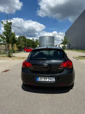 Opel Astra Bild 4