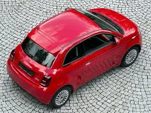 Fiat 500 Red
