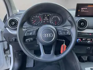 Audi Q2 35 TFSI Advanced S tronic LED LICHT+KAMERA+KLIMAA Bild 5