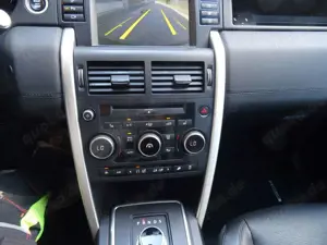 Land Rover Discovery Sport HSE-Top Ausstattung-Luftfahrwerk Bild 4