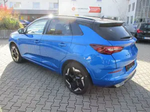 Opel Grandland X Grandland GSe Hybrid 4  300PS Allrad Bild 3