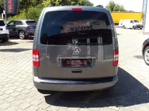 Volkswagen Caddy 1.6 TDI DSG "Comfortline" Bild 5