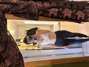 Befriedige mich oral und mit Fingern 