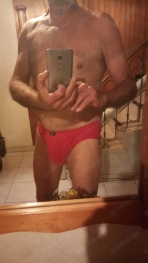 Er sucht ein Damenpaar 