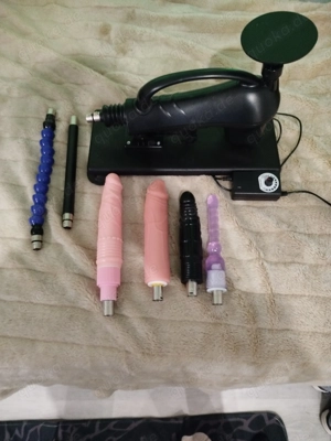 Welche sie würde gerne mal eine Fickmaschine ausprobieren