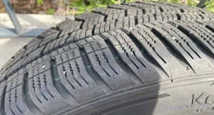 Mercedes Benz Winterreifen 205 55 R17 mit Stahlfelgen