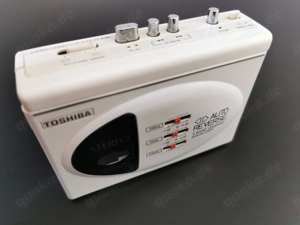 Toshiba KT-4138 Stereo Cassette Walkman in weiss