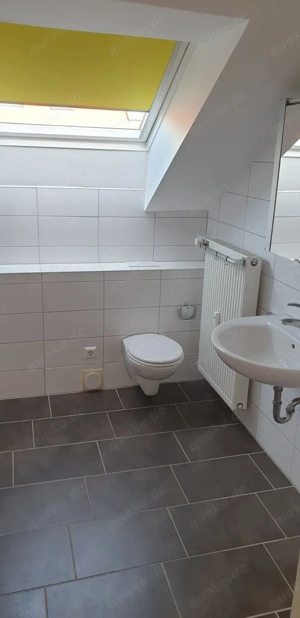 3-Zimmer-DG-Wohnung in 69124 Heidelberg in zentraler Lage