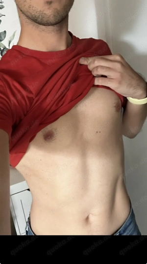 Eure Zungen an meiner Brust