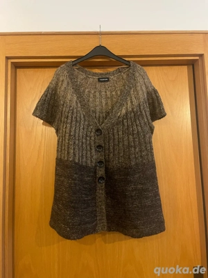 Braune Strickjacke von Taifun, Größe 44, Ersatzknopf