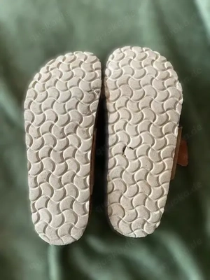 Sommerlatschen Sandalen gerne getragen