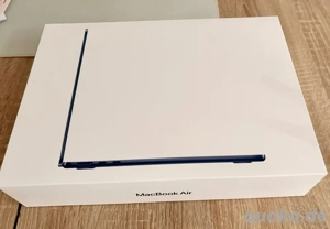  MacBook Air M4 - 2025, 256Gb,16GB Ram + nützliches Zubehör wie  MagicMouse 2, 11in1HUB & Schutzcase